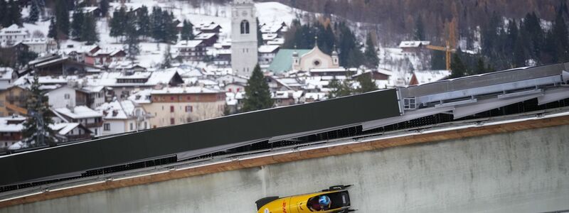 Die neue Bobbahn in Cortina war lange umstritten. (Archivbild) - Foto: Andrew Medichini/AP/dpa