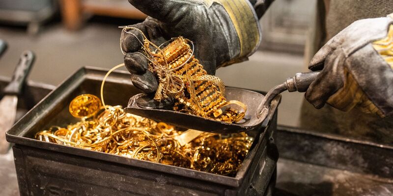 Kurs für Gold und Silber zieht wieder an (Archivbild). - Foto: Georg Hochmuth/APA/dpa