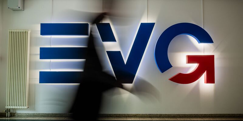 Die Gewerkschaft plant eine Schweigeminute. (Archivbild) - Foto: Christoph Soeder/dpa