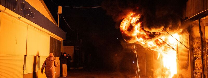 Russische Drohnenangriffe trafen in der Nacht erneut ukrainische Städte. - Foto: Tommaso Fumagalli/ZUMA Press Wire/dpa