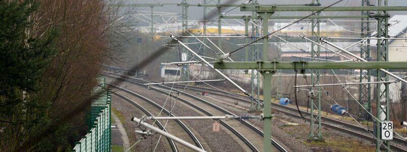 Der Regionalzug war in Richtig Homburg unterwegs.  - Foto: Patrick von Frankenberg/dpa