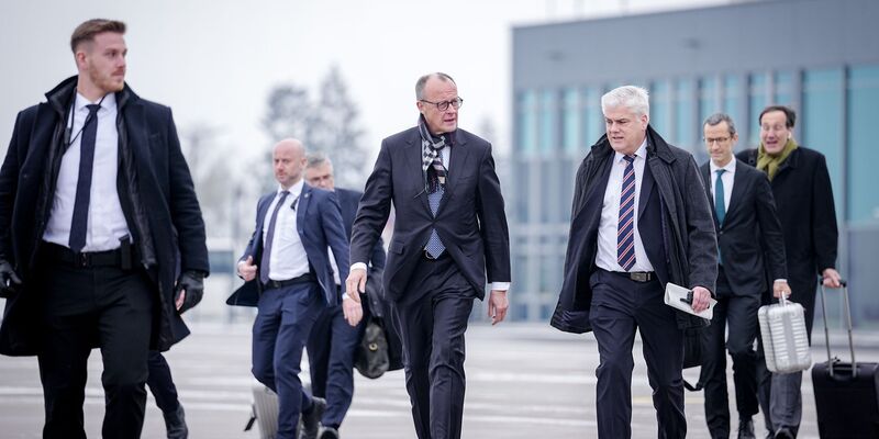 Nach seinen Antrittsreisen zu den Verbündeten in Europa und Nordamerika geht es für Merz nun darum, die Beziehungen zu wichtigen Ländern außerhalb von EU und Nato zu stärken. - Foto: Kay Nietfeld/dpa