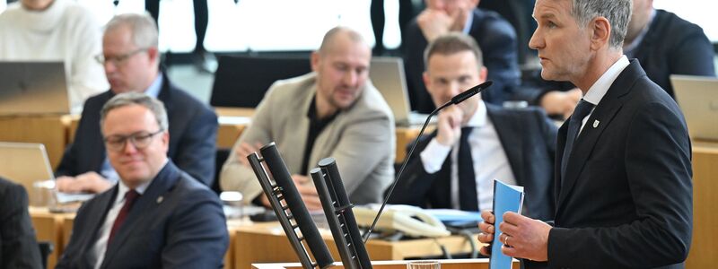 AfD-Fraktionschef Björn Höcke scheitert mit einem Misstrauensvotum im Thüringer Landtag.  - Foto: Martin Schutt/dpa