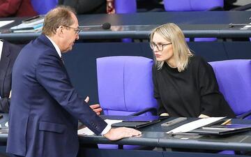 Alexander Dobrindt und Natalie Pawlik (Archiv) - Foto: via dts Nachrichtenagentur