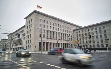 Bericht: Bund will ab 2027 einkommensabhängige Krisenhilfen zahlen