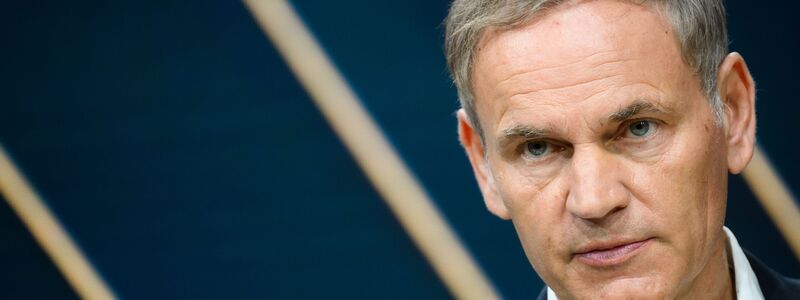 VW-Chef Oliver Blume spricht sich zusammen mit Stellantis-Chef Antonio Filosa dafür aus, Fahrzeuge für den EU?Markt stärker an europäische Produktionsanforderungen zu knüpfen. (Archivbild) - Foto: Julian Stratenschulte/dpa