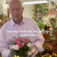 Wertschätzung statt Wurf: Thomas L. Kemmerich setzt am Jahrestag des Blumenwurfs ein Zeichen für das Handwerk - Foto: presseportal.de