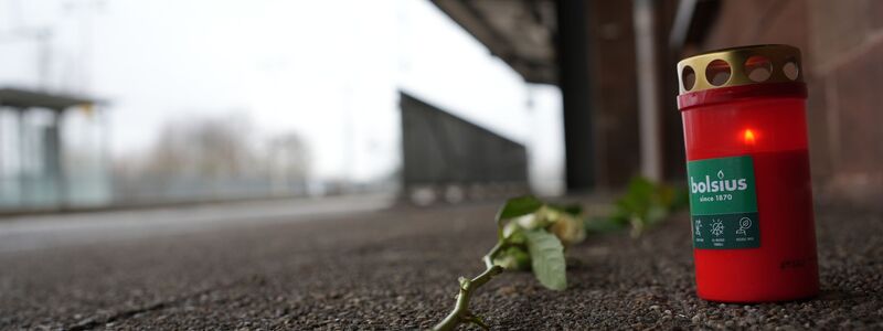 Der Zugbegleiter starb nach stumpfer Gewalt an einer Hirnblutung  - Foto: Patrick von Frankenberg/dpa