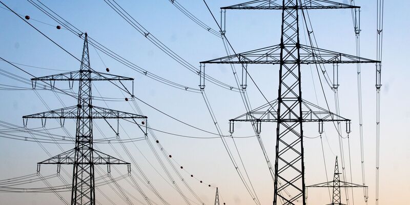 Im Stuttgarter Stadtgebiet ist laut Polizei der Strom ausgefallen. (Symbolbild) - Foto: Christoph Schmidt/dpa