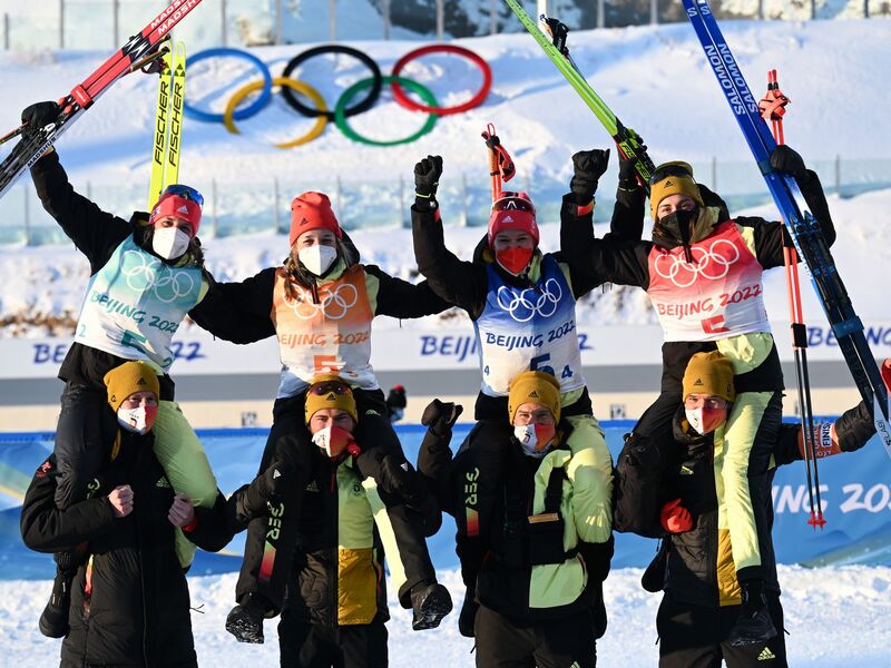 2022 gab es für Preuß (2. von links) mit den deutschen Staffel-Frauen Bronze. (Archivbild) - Foto: Hendrik Schmidt/dpa-Zentralbild/dpa
