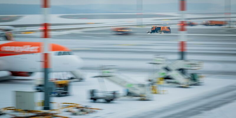 Am Hauptstadtflughafen BER ging am Donnerstagabend gar nichts mehr. - Foto: Christoph Soeder/dpa