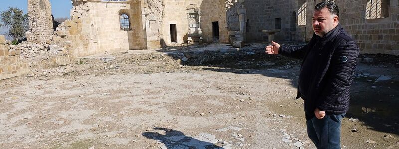 Die Gemeinde will die griechisch-orthodoxe Kirche wieder aufbauen. - Foto: Mirjam Schmitt/dpa