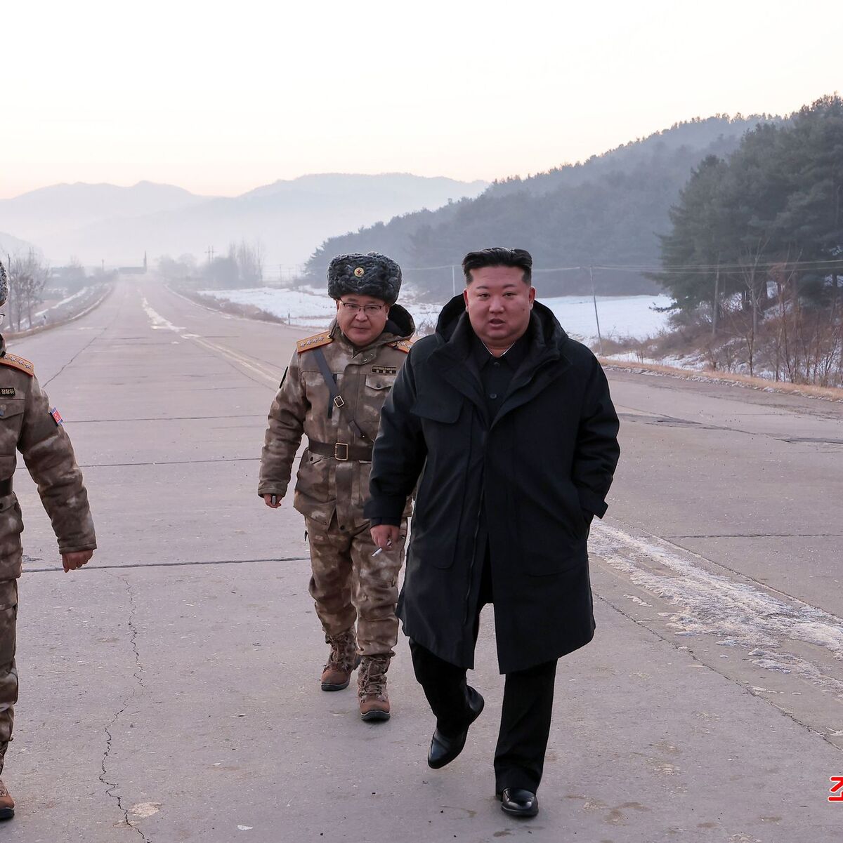 Nordkorea wird wegen des von Machthaber Kim Jong Un geförderten Atomwaffenprogramm mit weitreichenden UN-Sanktionen belegt. (Archivbild) - Foto: Uncredited/KCNA via KNS/AP/dpa