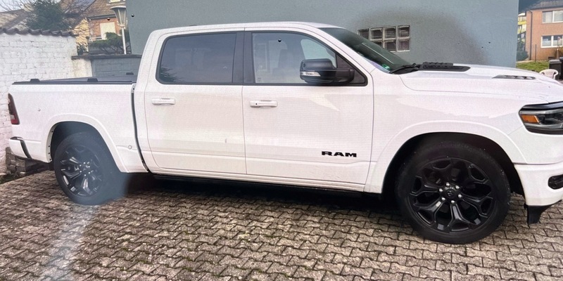 POL-ME: Hochwertiger Pick-Up gestohlen - 2602029 - Foto: presseportal.de