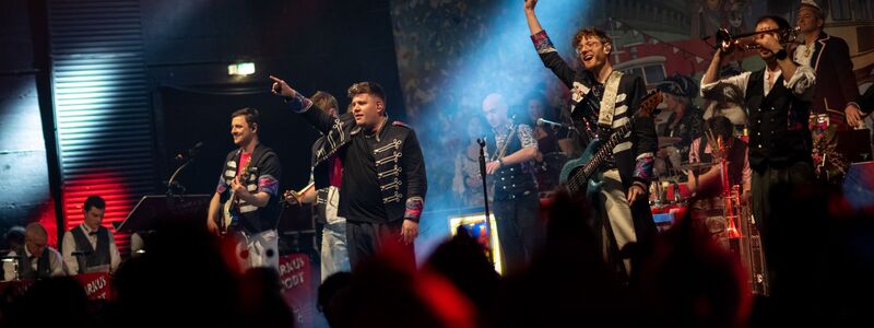 Wenn «Karnevalsmaus» läuft, tanzt das Publikum. (Archivfoto) - Foto: Fabian Strauch/dpa