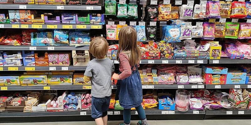 Kinder in einem Supermarkt (Archiv) - Foto: via dts Nachrichtenagentur