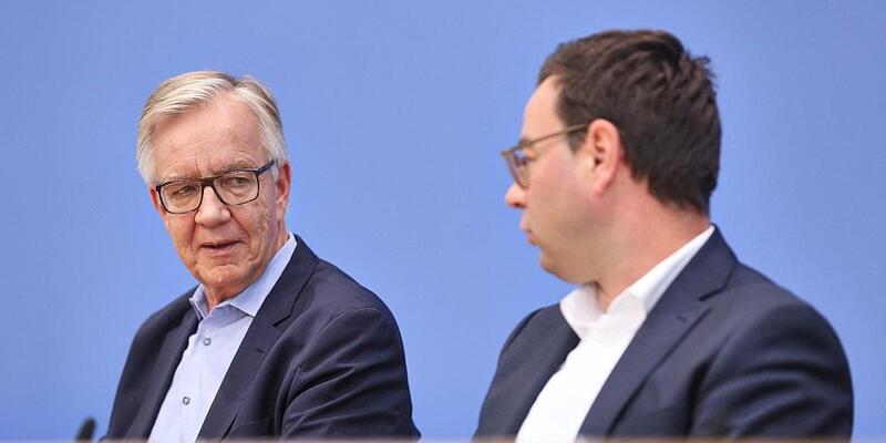 Dietmar Bartsch und Sebastian Schäfer (Archiv) - Foto: via dts Nachrichtenagentur