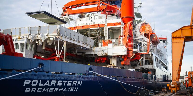 Das Forschungsschiff «Polarstern» startet aus dem chilenischen Punta Arenas zu einer Expedition in das antarktische Weddellmeer. (Archivbild) - Foto: Sina Schuldt/dpa