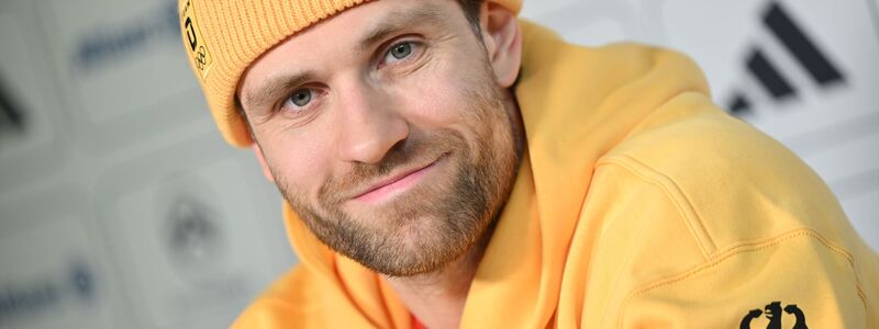 Leon Draisaitl lehnt die Superstar-Rolle im deutschen Eishockeyteam ab. - Foto: Peter Kneffel/dpa