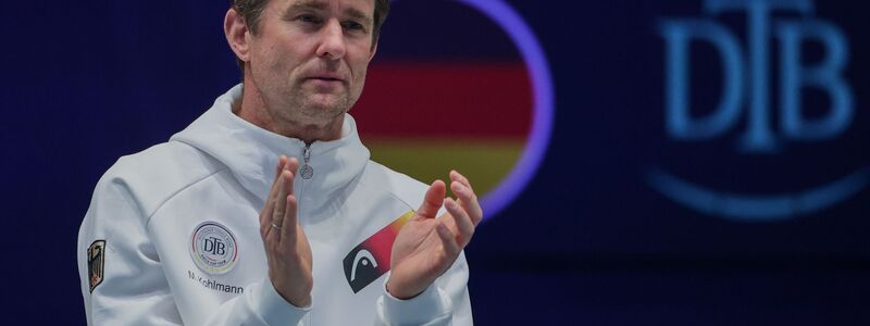 Hatte schon kniffligere Aufgaben als gegen Peru: Teamchef Michael Kohlmann. - Foto: Rolf Vennenbernd/dpa