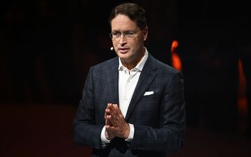  Warnt vor Populisten von rechts: Mercedes-Chef Ola Källenius. (Archivbild) - Foto: Marijan Murat/dpa