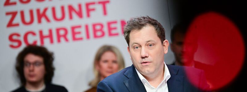 SPD-Chef Klingbeil sagt, das liberale Zeitalter gehe zu Ende.  - Foto: Sebastian Christoph Gollnow/dpa