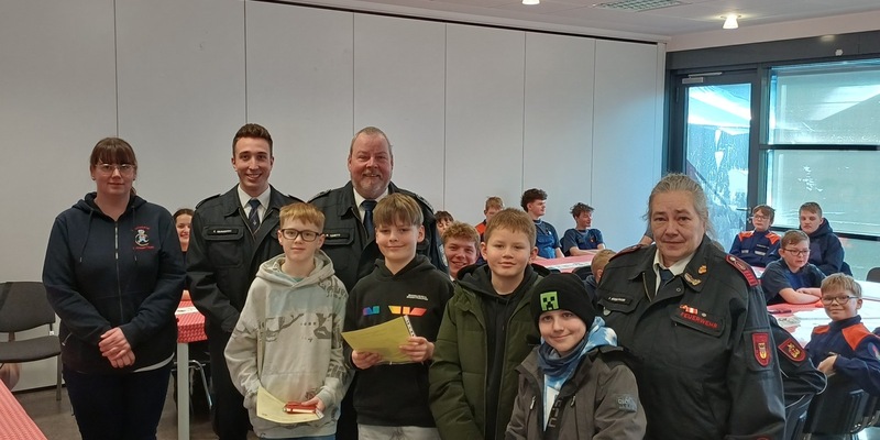 FW-EN: Wetter - Jahresdienstbesprechung der Jugendfeuerwehr im Gerätehaus Alt-Wetter - Foto: presseportal.de