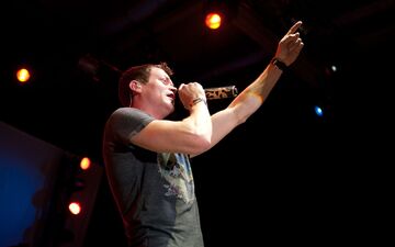 Der US-Sänger Brad Arnold ist gestorben. (Archivbild)  - Foto: picture alliance / Jörg Carstensen/dpa