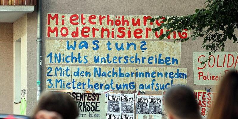 Fassadenbeschriftung gegen Mieterhöhungen (Archiv) - Foto: via dts Nachrichtenagentur