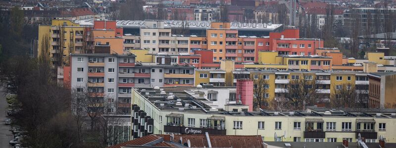 Wo die Mietpreisbremse gilt, die für Gebiete mit angespanntem Wohnungsmarkt gedacht ist, legen die Länder fest. (Symbolbild) - Foto: Monika Skolimowska/dpa