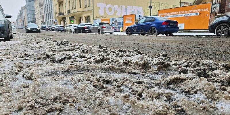 Schneematsch im Winter am 05.02.2026 - Foto: via dts Nachrichtenagentur