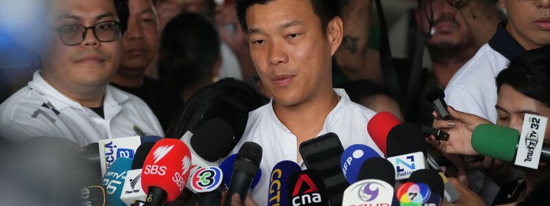 Natthaphong Ruengpanyawut von der progressiven PP ist der Verlierer der Wahl. - Foto: Sakchai Lalit/AP/dpa