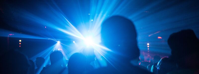 Viele Todesopfer sind sehr jung. - Foto: Sophia Kembowski/dpa