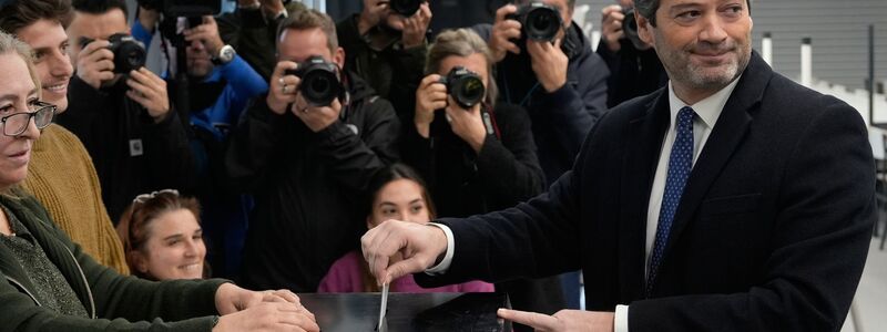 Der Rechtspopulist André Ventura räumte seine Niederlage bei der Stichwahl ein. - Foto: Ana Brigida/AP/dpa