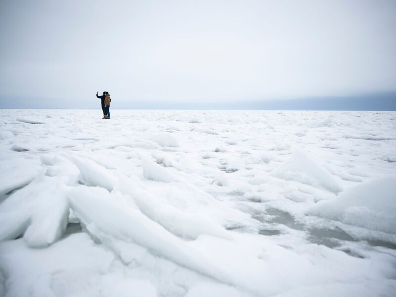 Im Nordosten beginnt auch die neue Woche frostig. - Foto: Philip Dulian/dpa