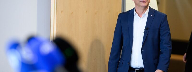 Hatte in der jüngsten Tarifrunde noch kein Angebot im Gepäck: Bahn-Personalvorstand Martin Seiler (Archivbild) - Foto: Bernd von Jutrczenka/dpa