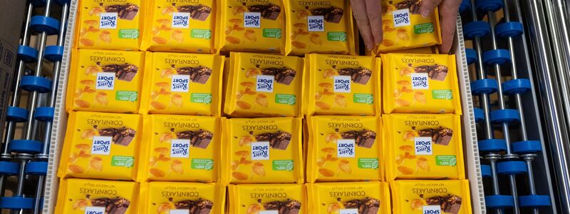 Die Ritter-Sport-Verpackung ist beim Deutschen Patent- und Markenamt registriert. (Archivbild) - Foto: Marijan Murat/dpa