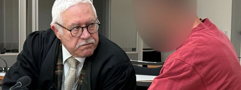 Noch ist unklar, ob sich der angeklagte Mann äußern wird. - Foto: Matrtin Oversohl/dpa