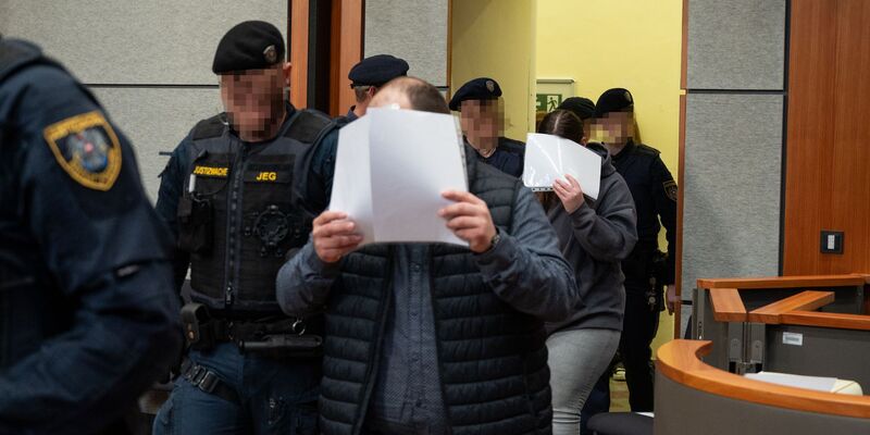 Die Eltern des verhungerten Dreijährigen bekannten sich schuldig. - Foto: -/ZEITUNGSFOTO.AT/APA/dpa
