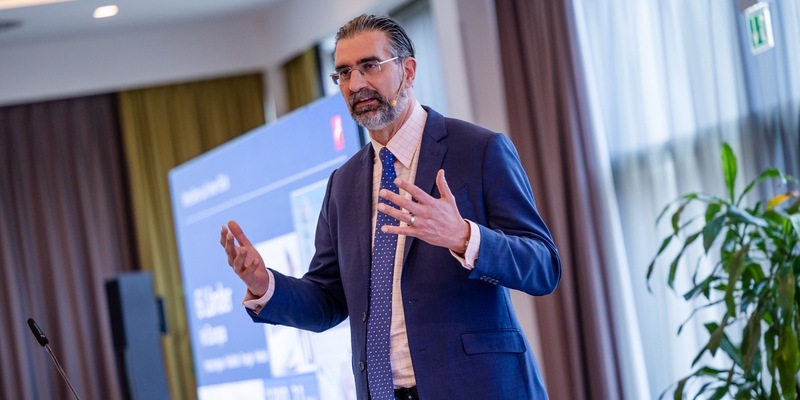 Das Vertrauen des Mittelstands in eine klimafreundliche Politik ist gesunken / Westfalen-CEO Thomas Perkmann beim E-World-Führungstreffen Energie zur Klima- und Energiewende im deutschen Mittelstand - Foto: presseportal.de