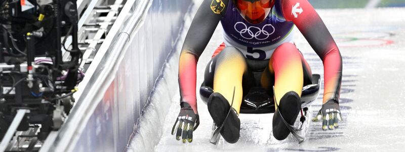 Rodlerin Merle Fräbel liegt nach zwei Läufen auf dem zweiten Platz. - Foto: Robert Michael/dpa