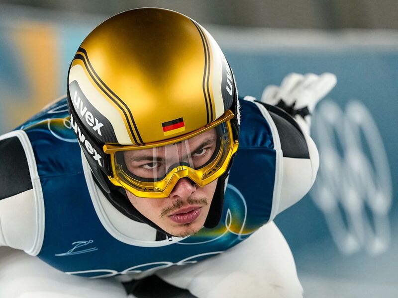 Philipp Raimund gewinnt Skisprung-Gold. - Foto: Matthias Schrader/AP/dpa