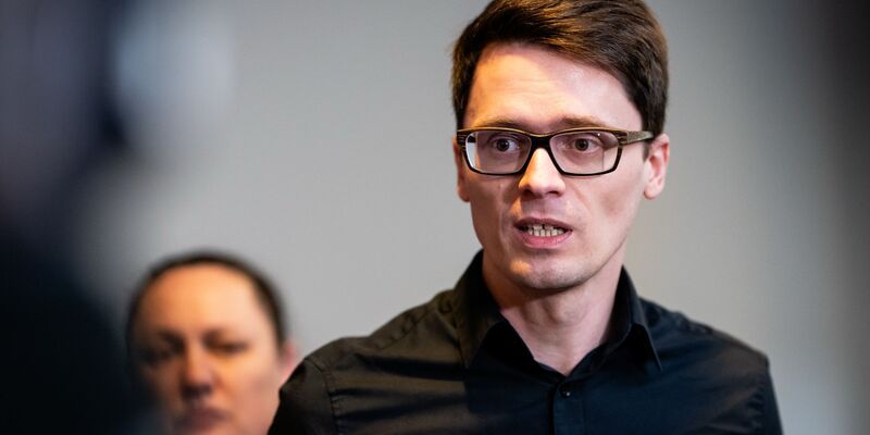 Der Thüringer Linksfraktionschef Christian Schaft spricht von einer «Zufallsmehrheit». (Archivbild)  - Foto: Jacob Schröter/dpa