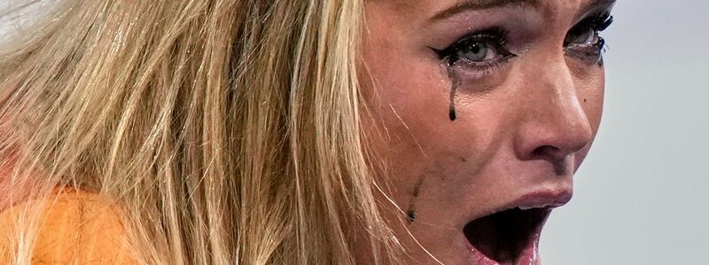 Das Make-up hielt den Freudentränen nicht stand. - Foto: Luca Bruno/AP/dpa