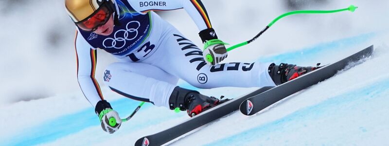 Kira Weidle-Winkelmann legt in der olympischen Team-Kombi als Abfahrerin vor. - Foto: Michael Kappeler/dpa