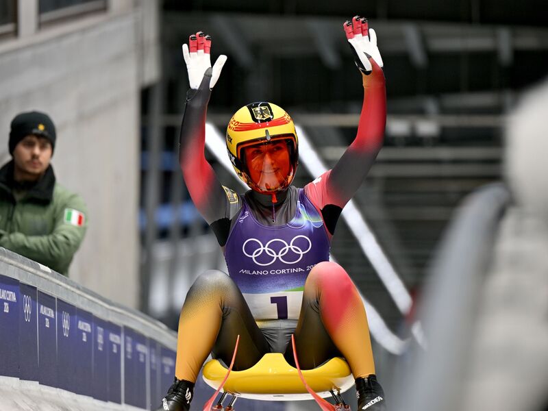 Julia Taubitz liegt beim Rodeln auch nach dem dritten Lauf auf Goldkurs. - Foto: Robert Michael/dpa