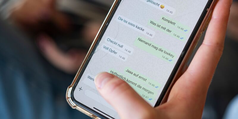Die EU-Kommission hat einen Aktionsplan gegen Cybermobbing im Internet vorgestellt. (Symbolbild) - Foto: Marijan Murat/dpa