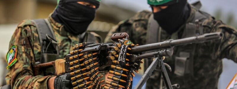 Die Hamas lehnt eine Entwaffnung bislang ab. (Archivbild)  - Foto: Abed Rahim Khatib/dpa