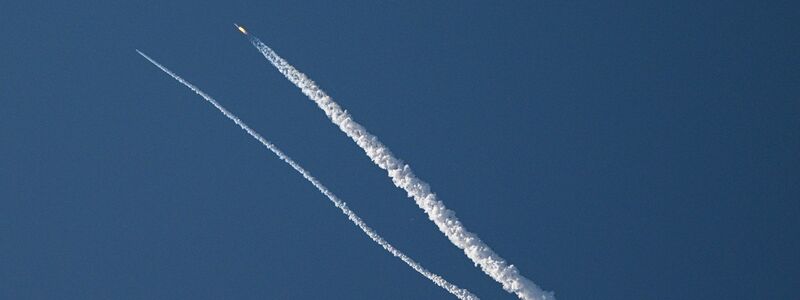 Mit dem Abbruch-Test wollten die Experten eine mögliche Flucht der Astronauten von der Rakete erproben.  - Foto: Pu Xiaoxu/XinHua/dpa