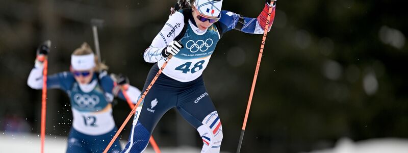 Zweites Rennen, zweites Gold: Julia Simon. - Foto: Hendrik Schmidt/dpa